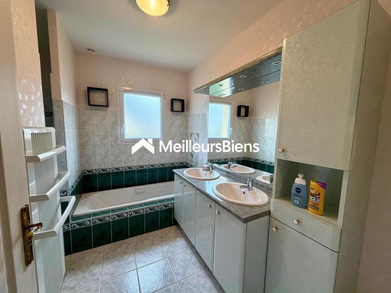 Pavillon - 105 m² - 5 pièces