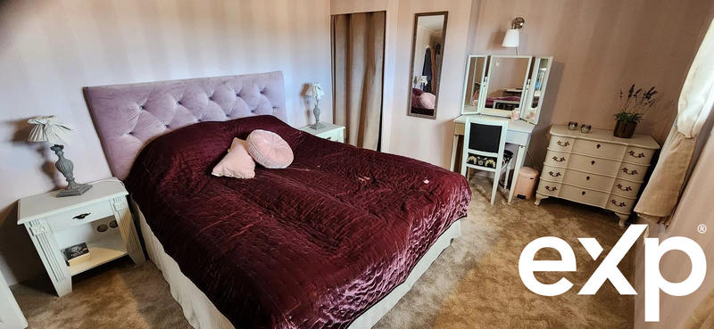 Maison traditionnelle - 177 m² - 7 pièces