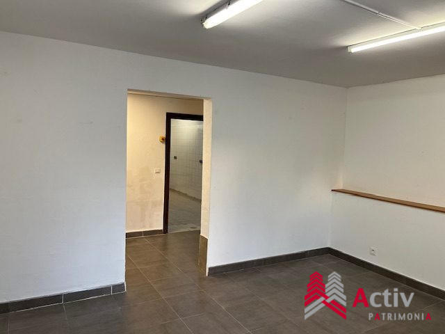 Local d'activités - 90 m²
