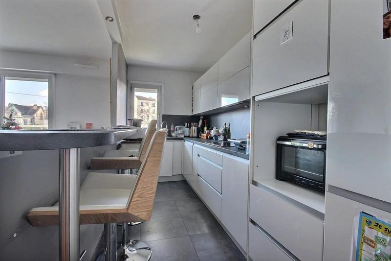 Appartement - 98 m² - 4 pièces