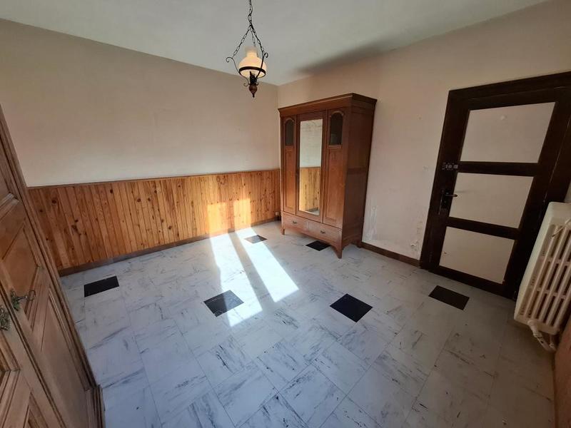 Maison - 220 m² - 7 pièces