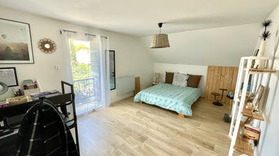 Maison - 179 m² - 9 pièces