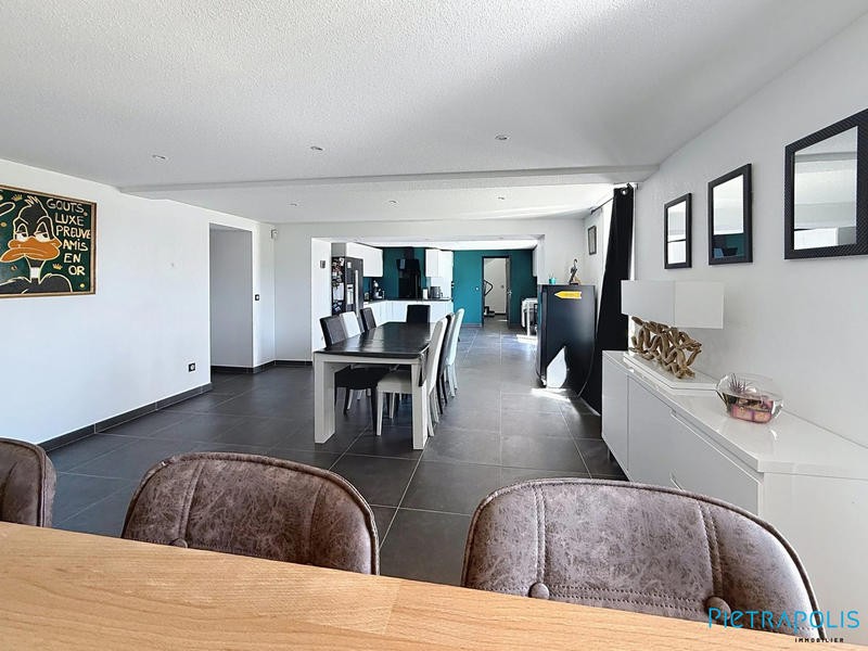 Maison ancienne - 245 m² - 8 pièces