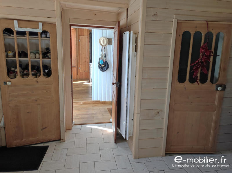 Maison - 183 m² - 8 pièces