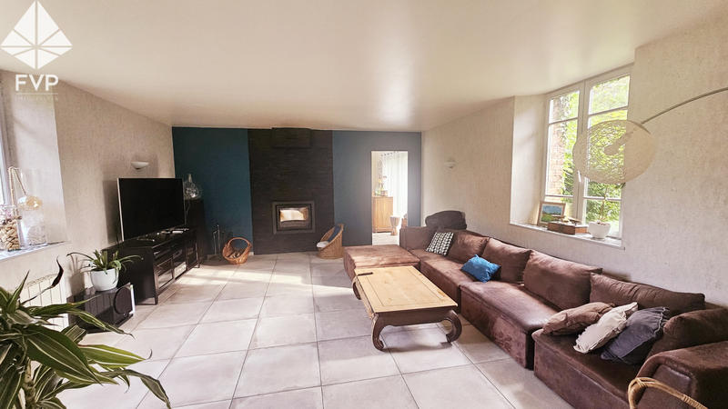 Propriété - 275 m² - 8 pièces