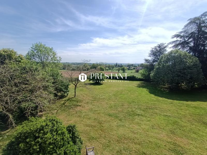 Demeure - 540 m² - 21 pièces