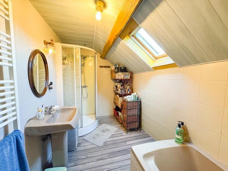 Maison - 271 m² - 7 pièces