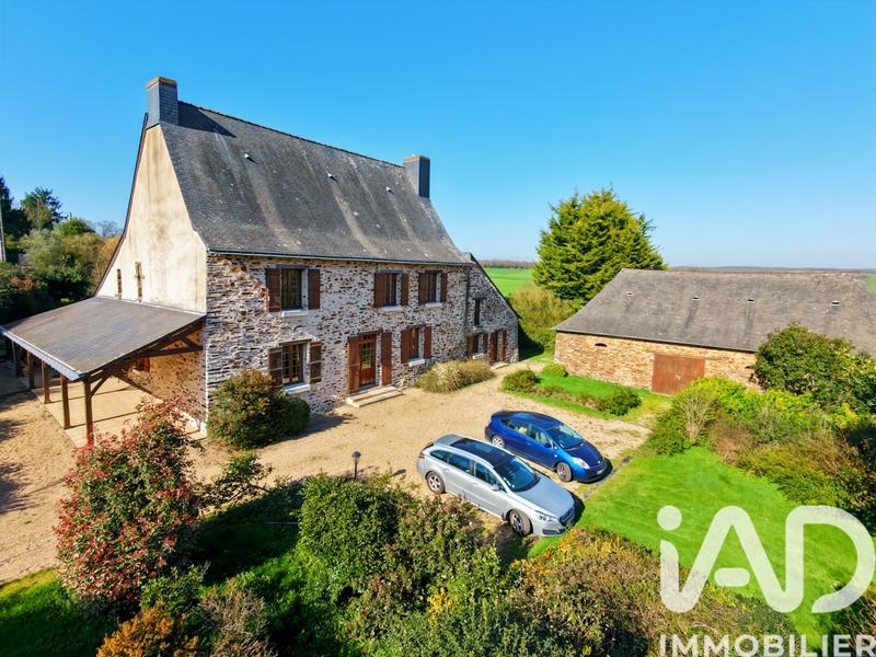 Maison - 256 m² - 10 pièces