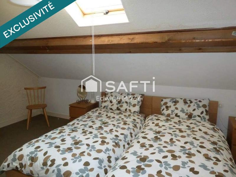 Maison - 233 m² - 7 pièces