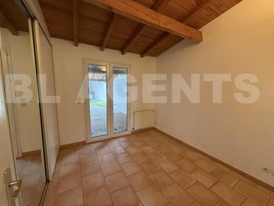 Maison traditionnelle - 148 m² - 8 pièces