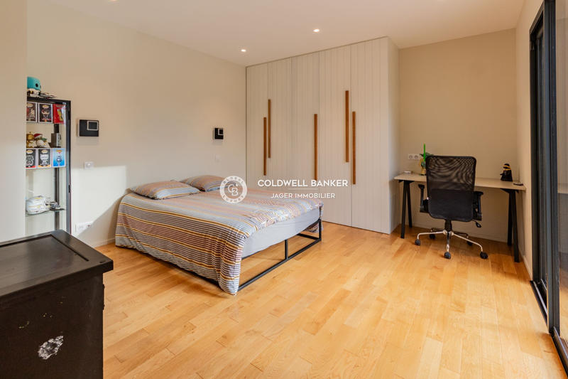 Maison - 165 m² - 5 pièces