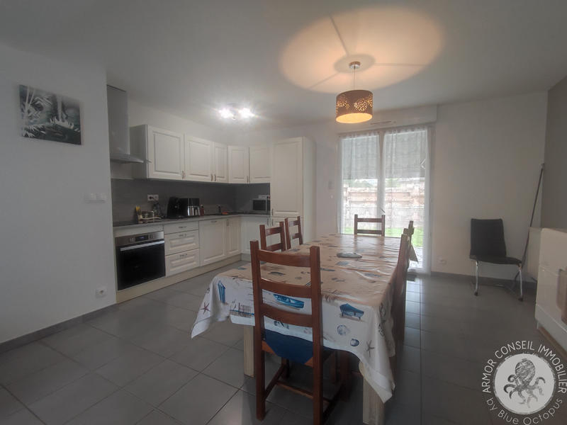 Maison - 90 m² - 5 pièces