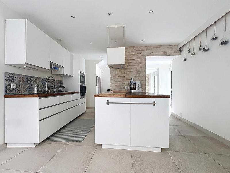 Maison - 135 m² - 6 pièces