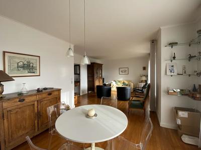 Appartement - 98 m² - 5 pièces