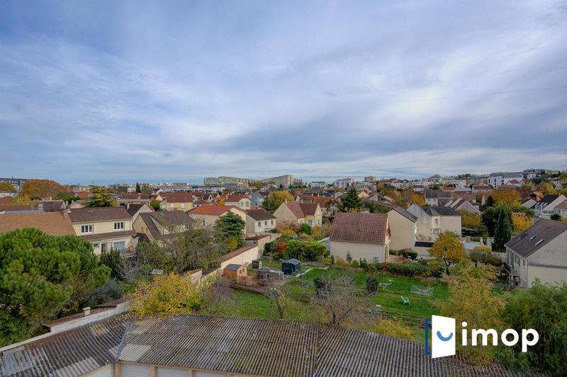 Appartement - 80 m² - 5 pièces