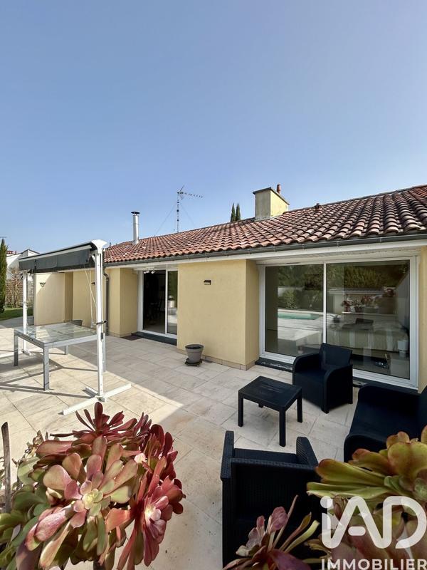 Maison - 94 m² - 4 pièces