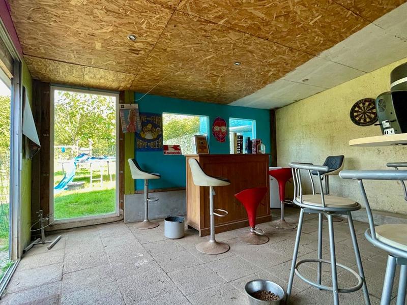 Maison - 194 m² - 8 pièces