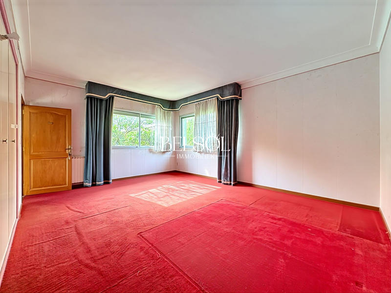 Villa - 220 m² - 7 pièces