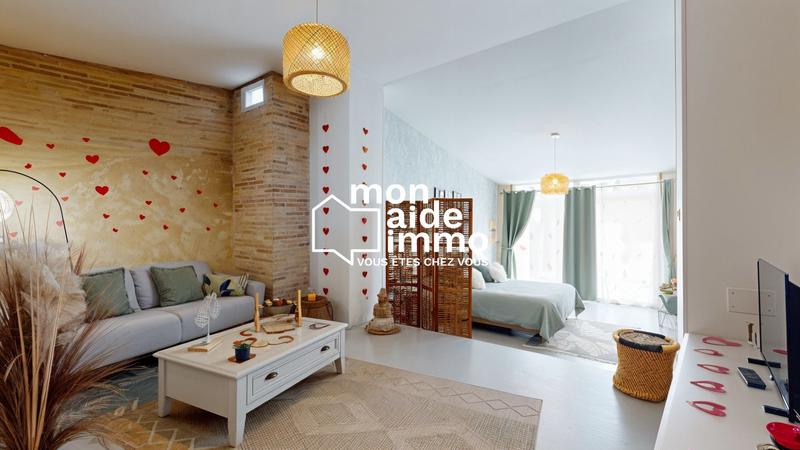 Maison ancienne - 586 m² - 8 pièces