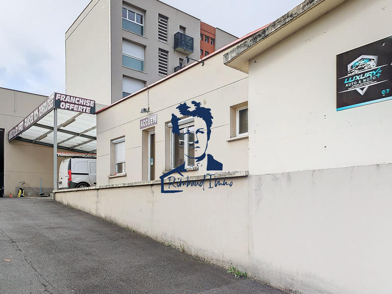 Local d'activités - 350 m²