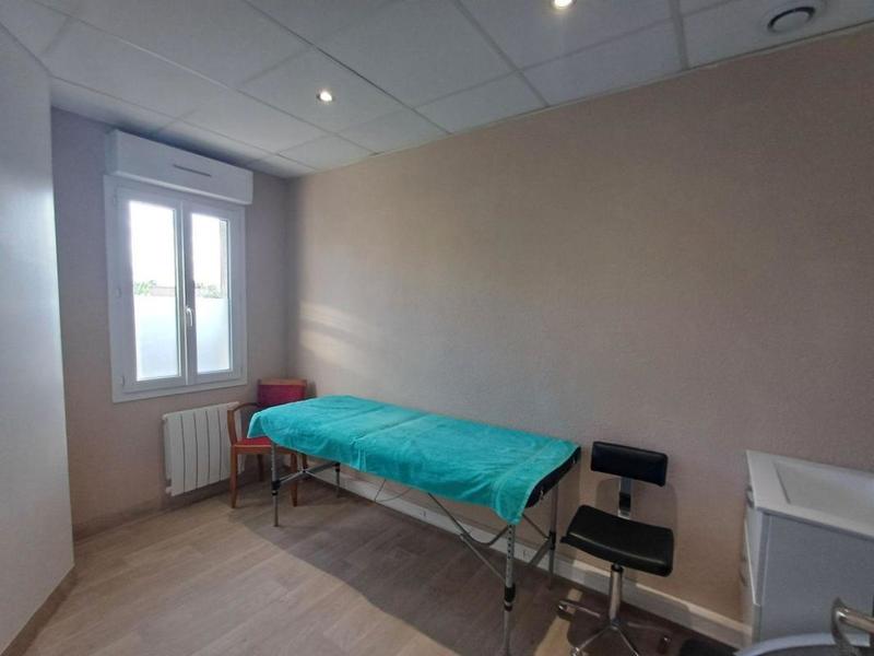 Local commercial - 37 m² - 4 pièces