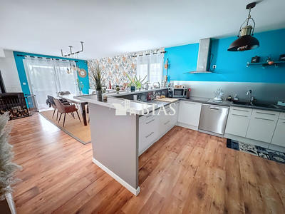 Maison - 197 m² - 7 pièces