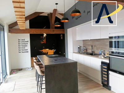 Appartement - 90 m² - 5 pièces