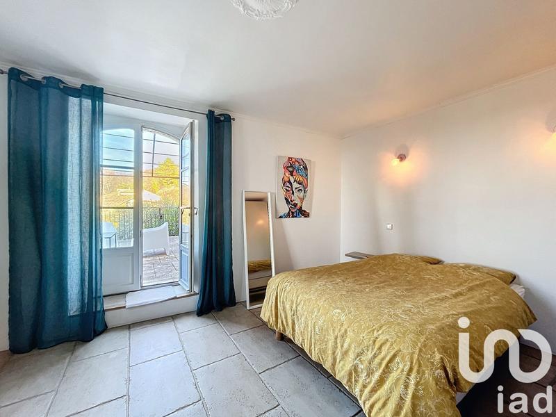 Maison - 220 m² - 8 pièces