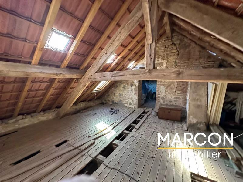 Immeuble mixte - 103 m² - 9 pièces