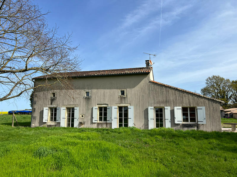 Maison - 213 m² - 4 pièces