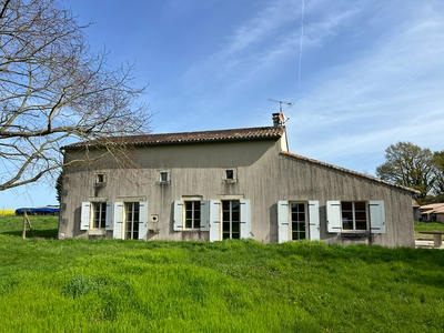 Maison - 213 m² - 4 pièces
