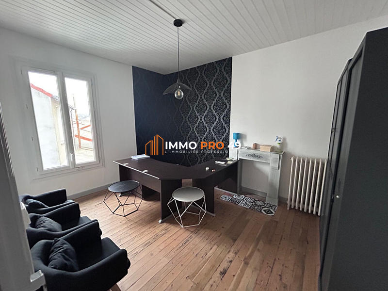 Local commercial - 120 m² - 5 pièces