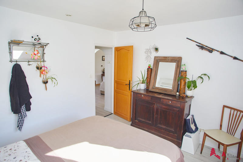 Villa - 180 m² - 6 pièces