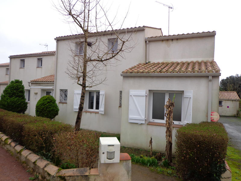 Bureau - 97 m² - 6 pièces