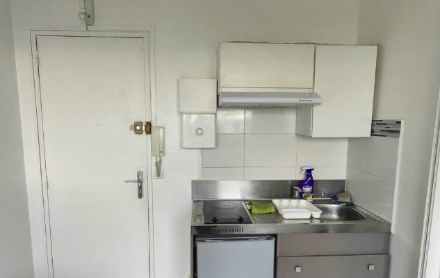 Studio - 15 m² - 1 pièce