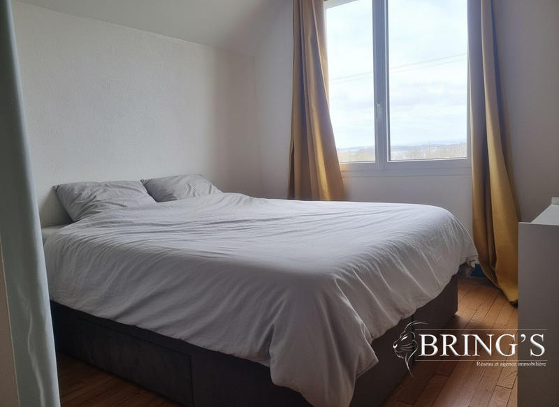 Maison traditionnelle - 78 m² - 5 pièces