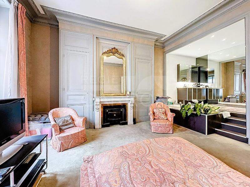 Appartement - 158 m² - 5 pièces