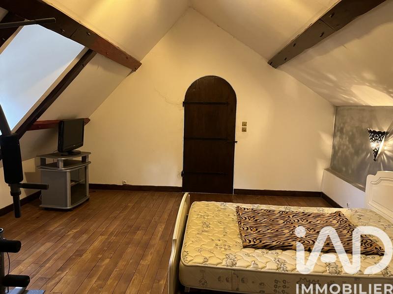 Maison - 180 m² - 8 pièces