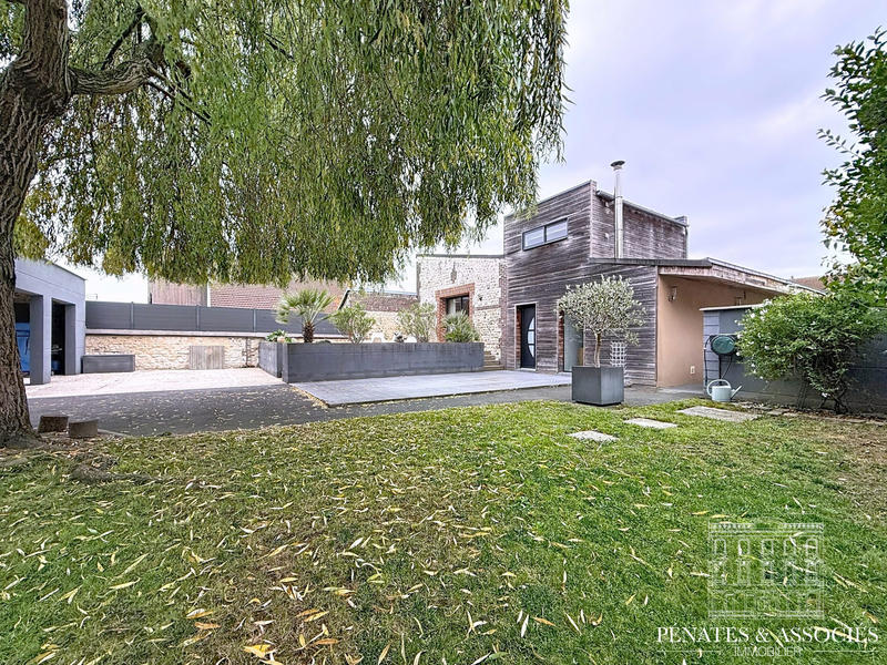 Maison - 175 m² - 6 pièces