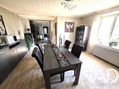 Maison - 142 m² - 6 pièces