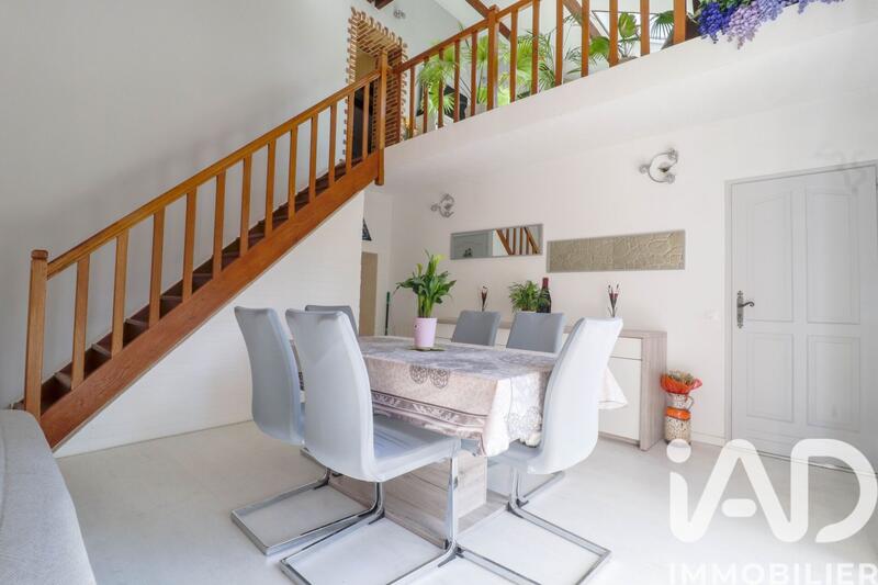 Maison - 90 m² - 4 pièces