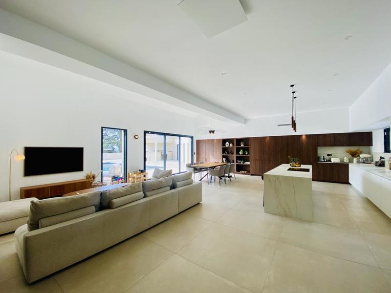 Villa - 350 m² - 9 pièces