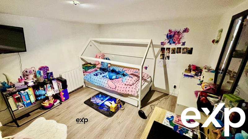 Maison traditionnelle - 185 m² - 6 pièces