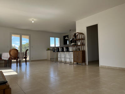 Villa - 92 m² - 4 pièces