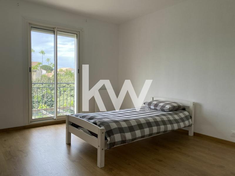 Villa - 160 m² - 6 pièces