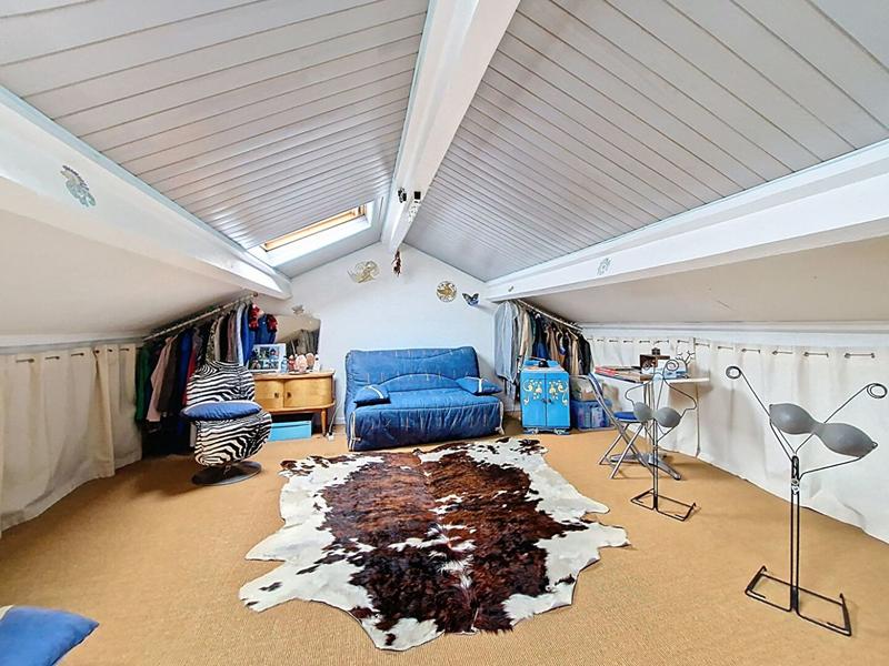 Maison - 94 m² - 5 pièces