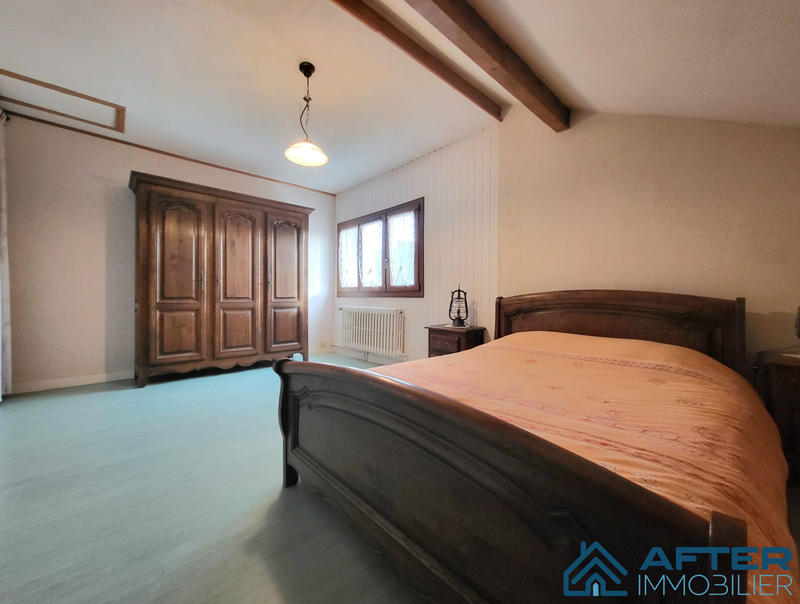 Maison - 182 m² - 9 pièces