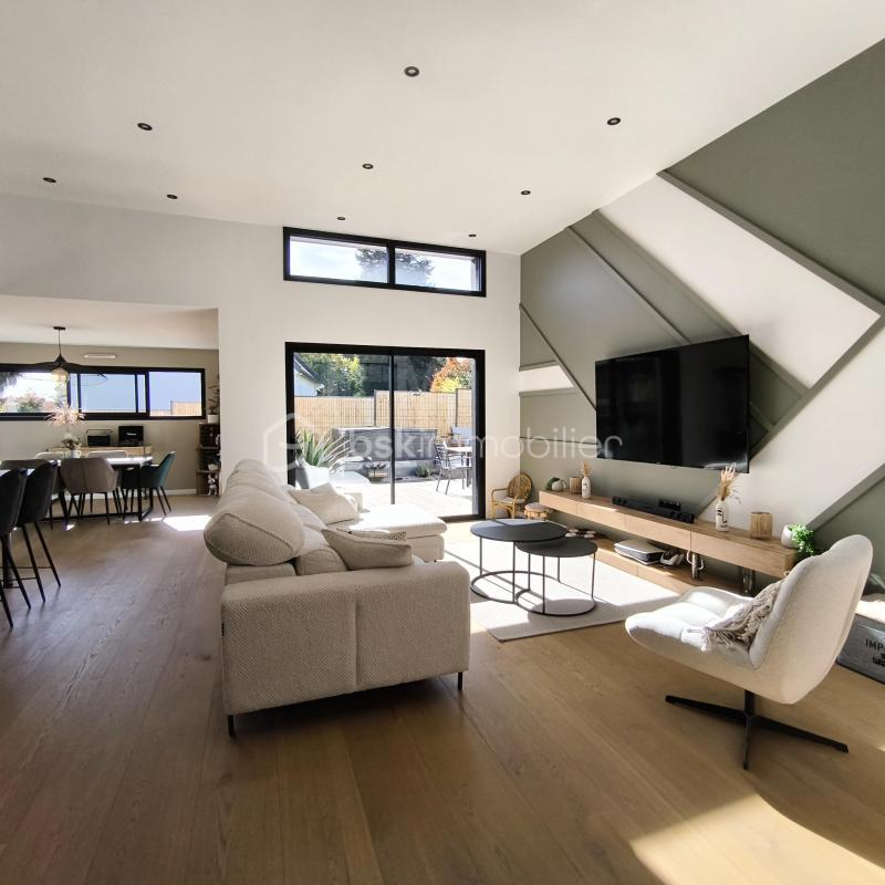 Maison - 144 m² - 6 pièces