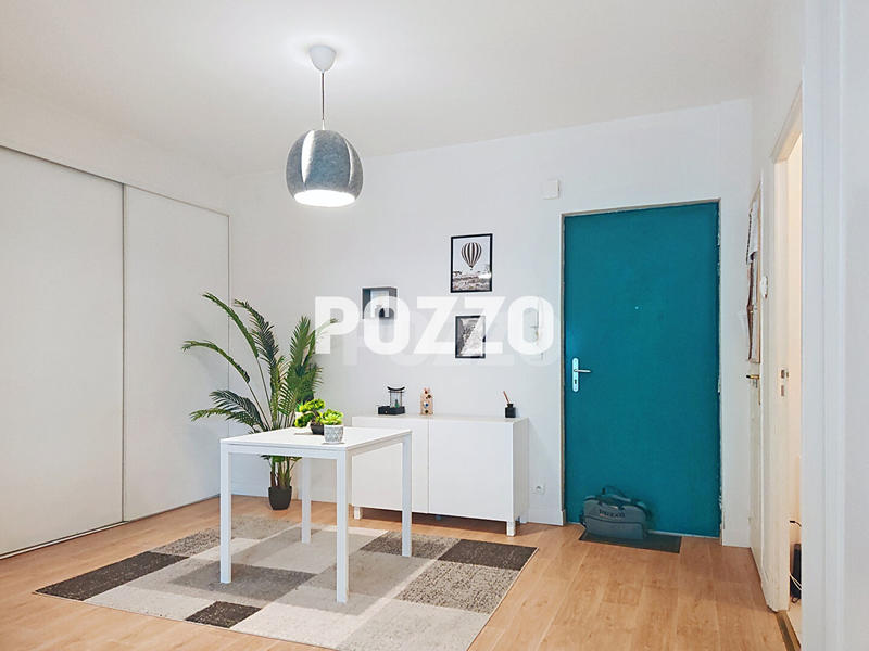 Appartement - 85 m² - 3 pièces