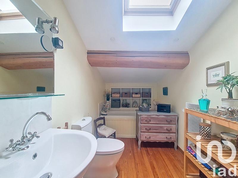 Maison - 181 m² - 7 pièces